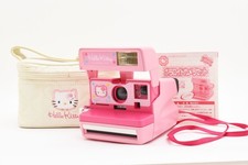Read   Almost MINT Hello Kitty Polaroid 600 Instant Film Camera From JAPAN