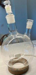 Laborgeräte Laborglas Rundkolben destillieren brennen