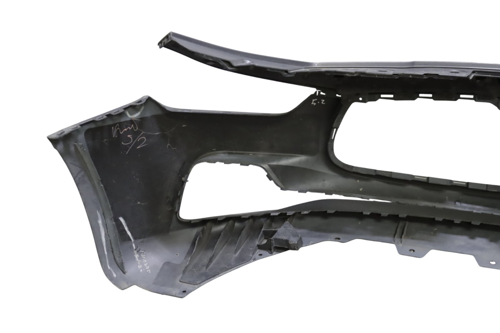 Maserati Ghibli Front Bumper Cover Skin 6700249500 2014 2015 2016 2017 OEM