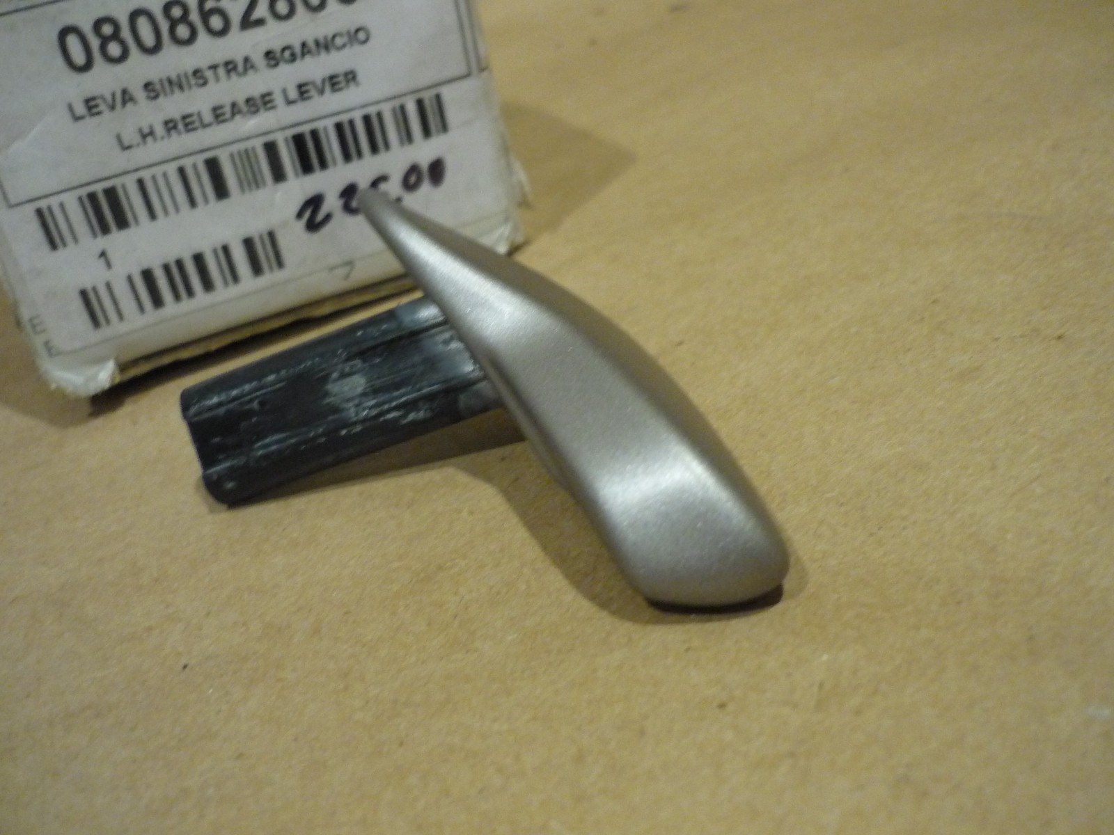 Ferrari 458,California - LH Seat Backrest Release Lever-  P/N 80862800