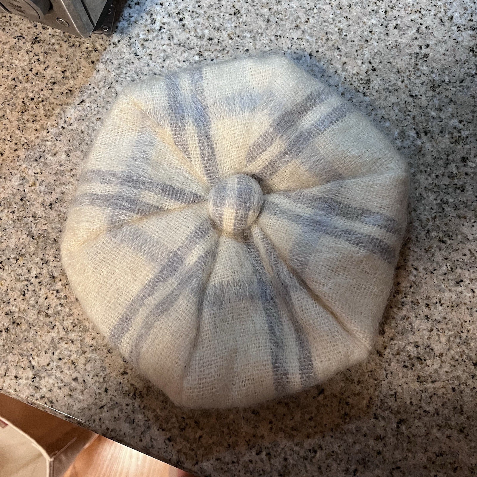 Vintage 1970s Fraser Cameron Mohair Wool Cream Beret Hat
