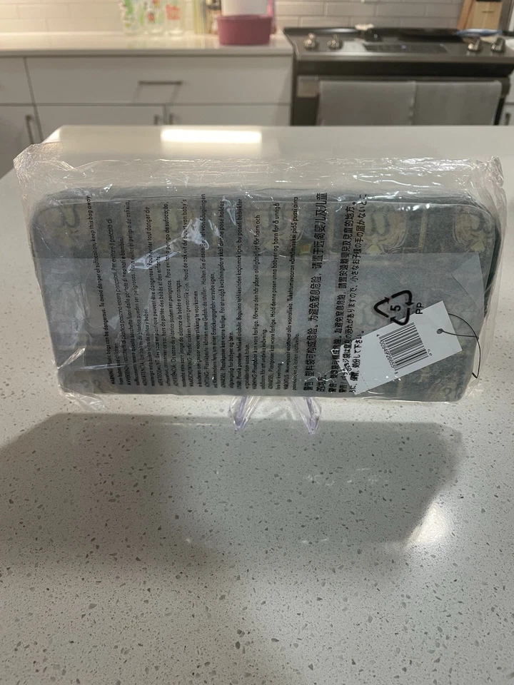 Disneyland Club 33 Loungefly 55th Emerald Anniversary Wallet - NEVER OPENED NEW - Image 2 of 4