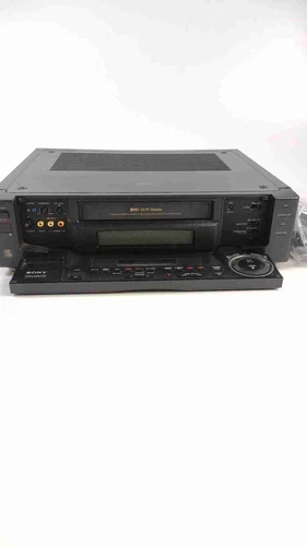 S-VHS Hi-Fi Stereo VCR