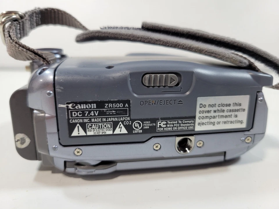 UNTESTED Canon ZR500 A MiniDv Stereo Camcorder W/ dead Battery READ DESCRIPTION - Image 3 of 4