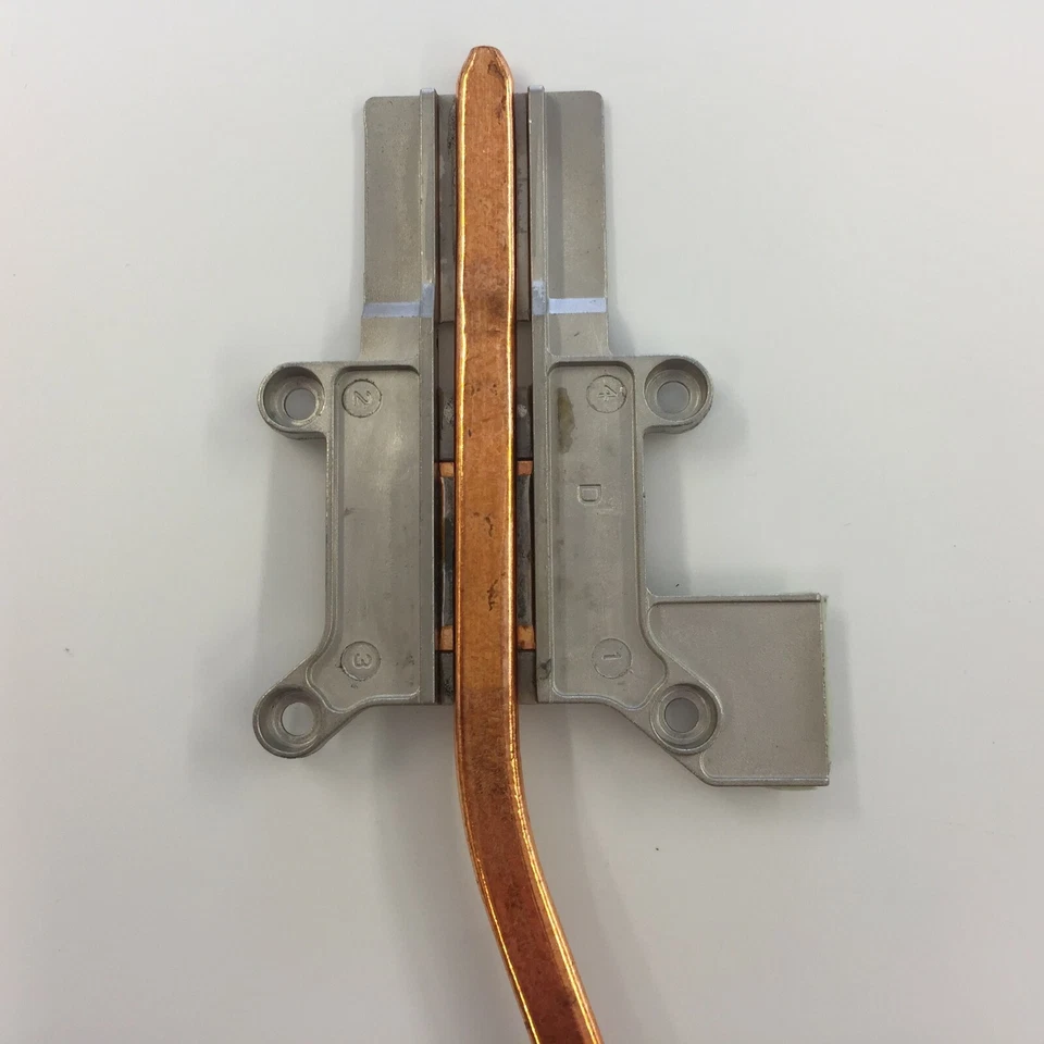 Toshiba Satellite L500-19Z Heatsink CPU Cooling Heatsink AT0730040A0 Genuine - Image 4 of 4