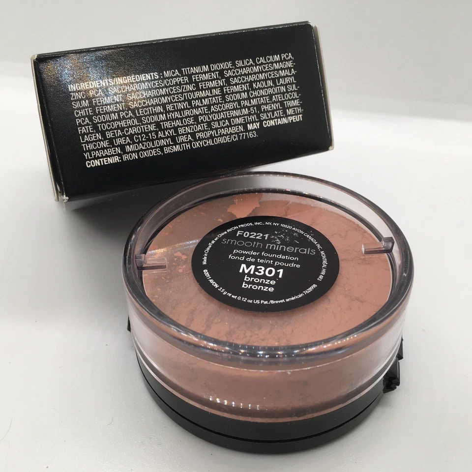 Avon Smooth Minerals Powder Foundation Bronze + Glazewear Diamonds Bronze Shine - Image 4 of 4