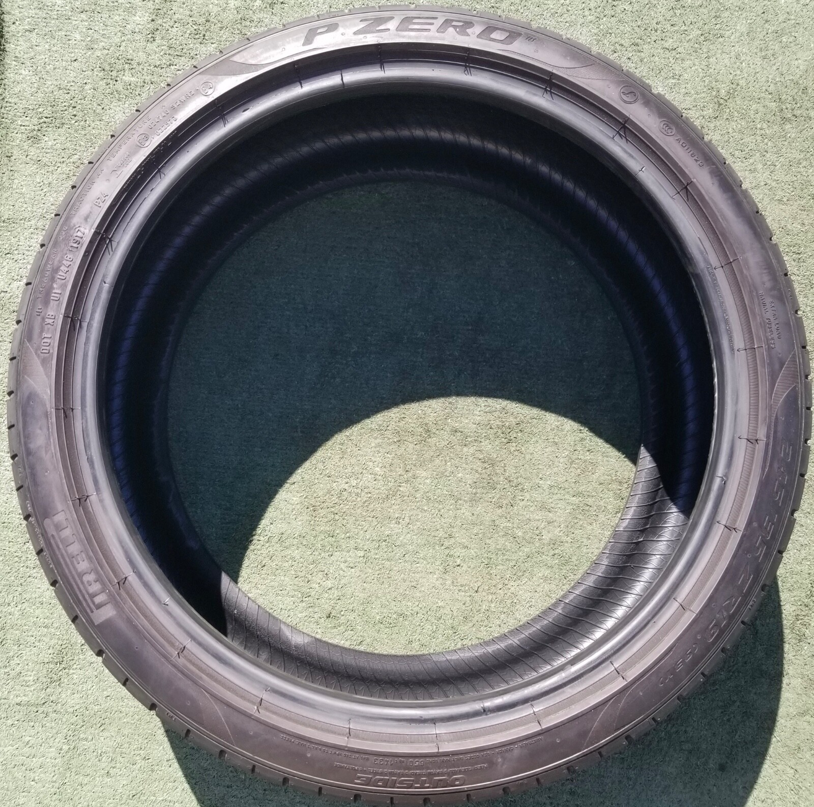245/35R19 Pirelli P Zero PZ4 Tire 245/35ZR-19 L Lamborghini 245/35ZR19 93Y 60%