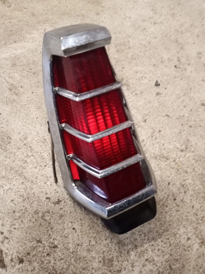 Luz trasera Mercury Station Wagon 1966 Bzl, Commuter Colony Park c6 MB-13440 Foto 3 de 4