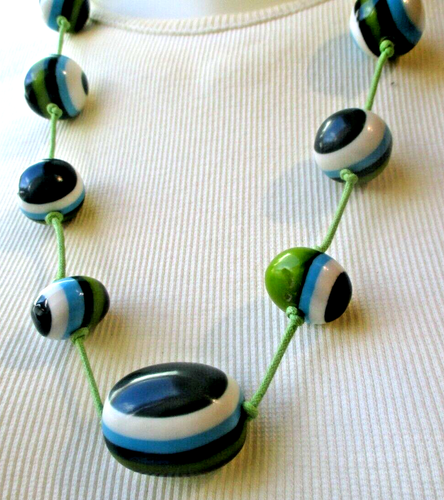 Collier Vintage Imposant Années 70 - 5 Rangs De Perles En Résine Et Bois - Multicolore - Occasion Parfaite
