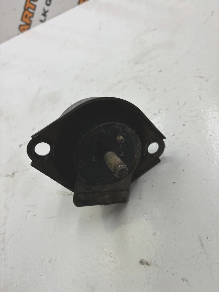 MASERATI QUATTROPORTE 2006 M139 ENGINE MOTOR MOUNT - Image 3 of 4