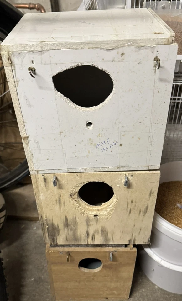 Vogel Zuchtkäfige mit Nistkasten Und Komplette Zubehör Zuchtanlage Viele Zubehör - Bild 2 von 3