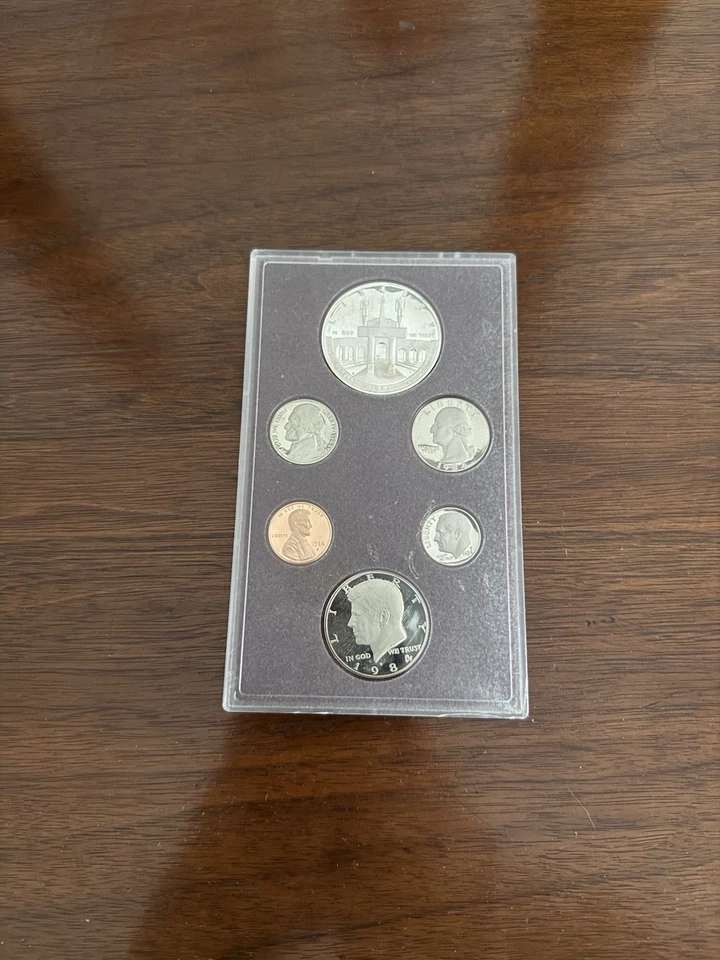 HUGE Bulk lot of US Proof Sets, Some Silver Coins 40%, Various Coins, Sets etc. - Image 2 of 4