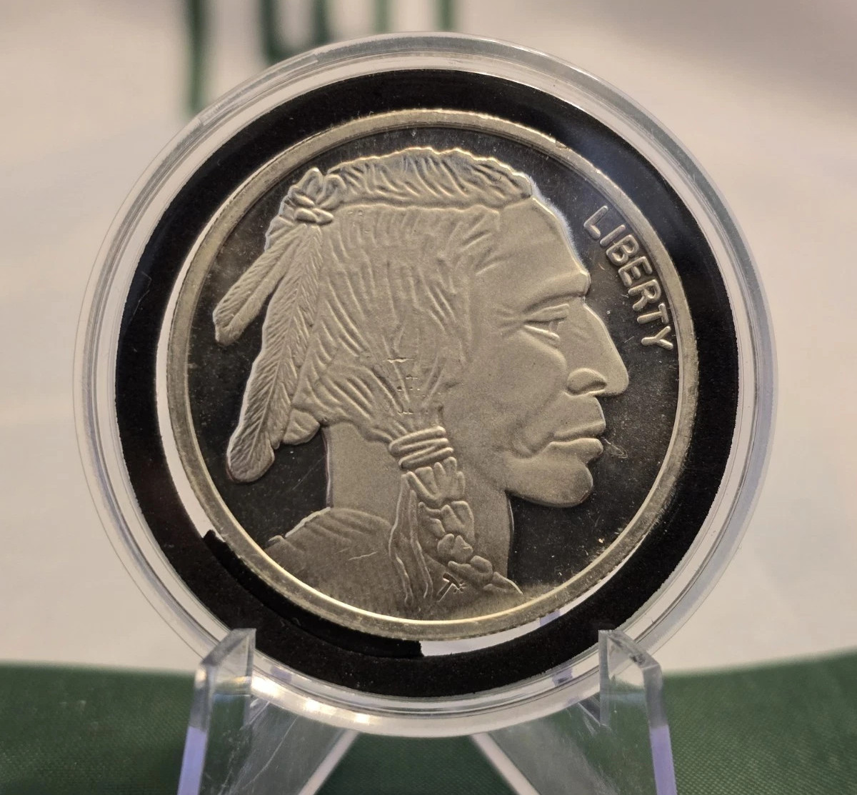 1 oz Buffalo Silver Round .999 fine Silver Bullion 1 Troy Ounce
