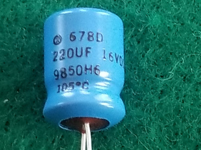 (10) Vishay Sprague 678D HiFi Audio 220UF 16V  Electrolytic Capacitor 105  - USA