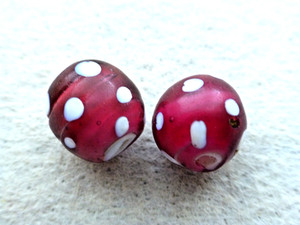ANTIQUE  2  PCS  CRANBERRY RED  GLASS TRADE BEADS  W/ WHITE EYES