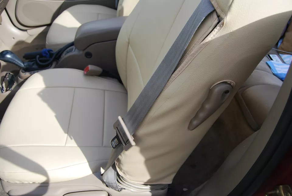 para MERCEDES BENZ SL R129 IGGEE S 1990-00 CUERO AJUSTE PERSONALIZADO 2 FUNDAS ASIENTO DELANTERO Foto 4 de 4