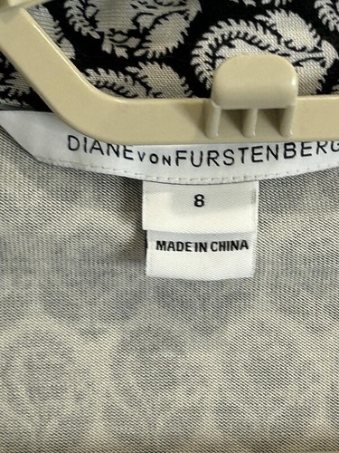 Diane Von Furstenberg Black Cream Silk Print Shorts Romper 3/4 Sleeve Wrap 8 - Picture 3 of 14