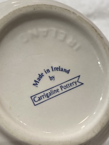 Carrigaline Pottery Made In Ireland “HIMSELF” Coffee cup Mug 10 oz Shamrocks! - Picture 6 of 8