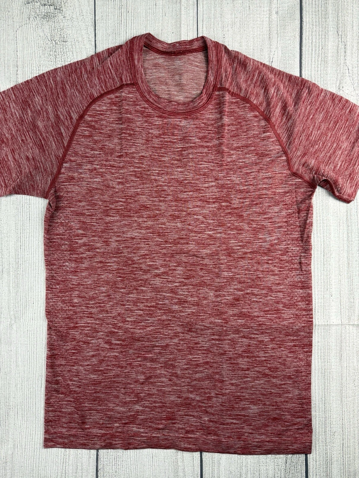 VGC! Lululemon Metal Vent Tech Active Shirt Heather Red Sz Small
