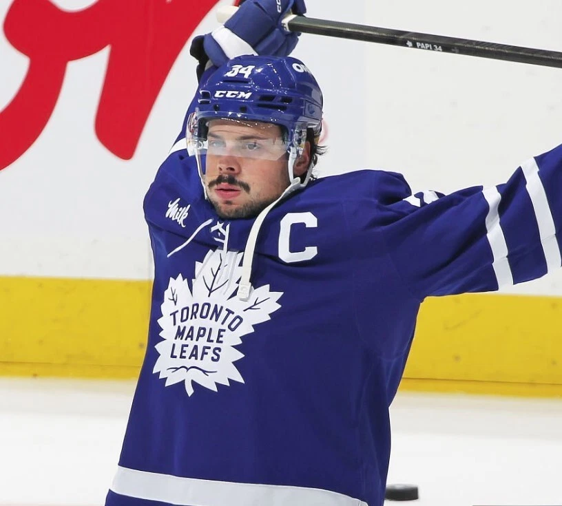 2016-present Toronto Maple Leafs home jersey Captain C patch Matthews Tavares - Image 3 of 3