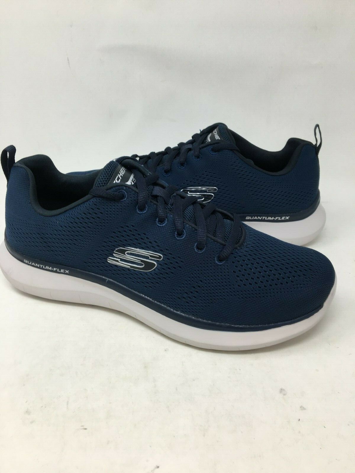 52389 skechers