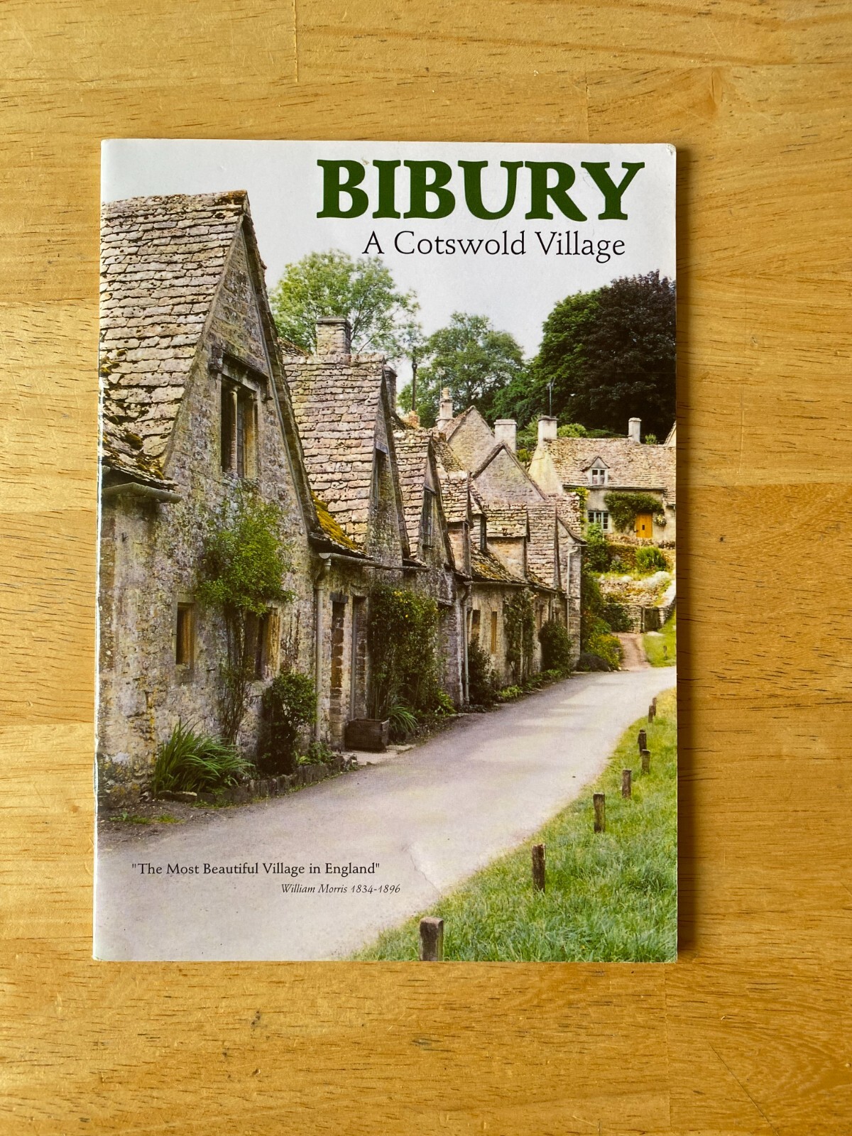 BIBURY A COTSWOLD VILLAGE GUIDE BOOK