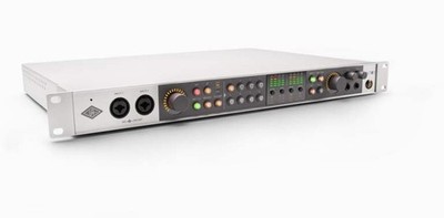 Universal Audio Volt 876 24-In/28-Out Audio Interface 192kHz - NEU