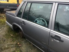 Porte arrière et accessoires Volvo 740