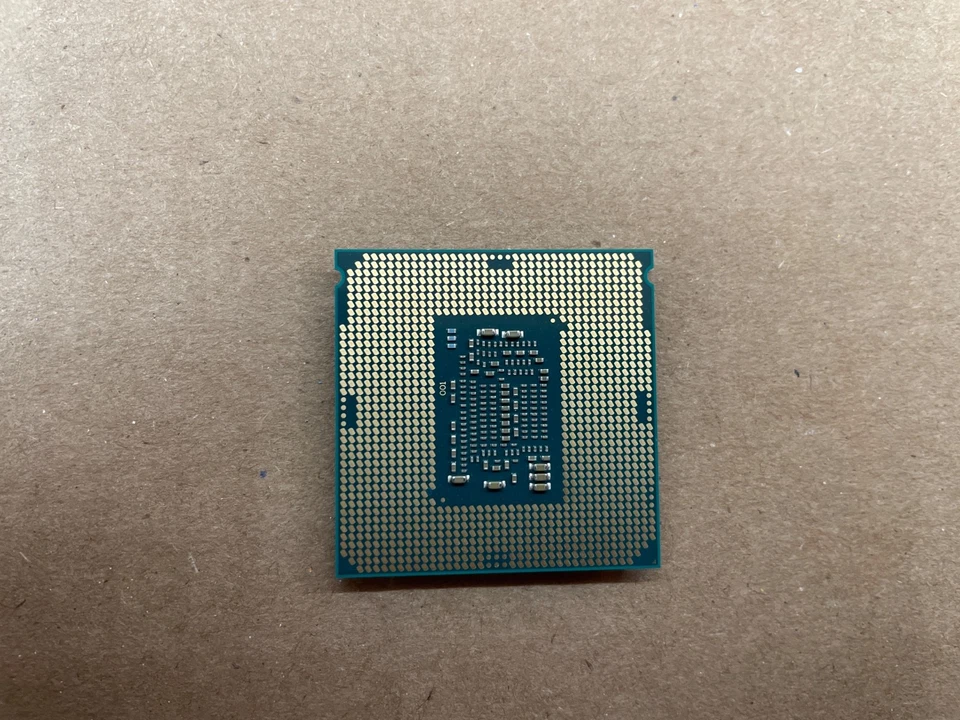 Четырехъядерный процессор для настольного компьютера Intel Core i7-7700K 4,20 ГГц LGA 1151 SR33A - Изображение 2 из 4