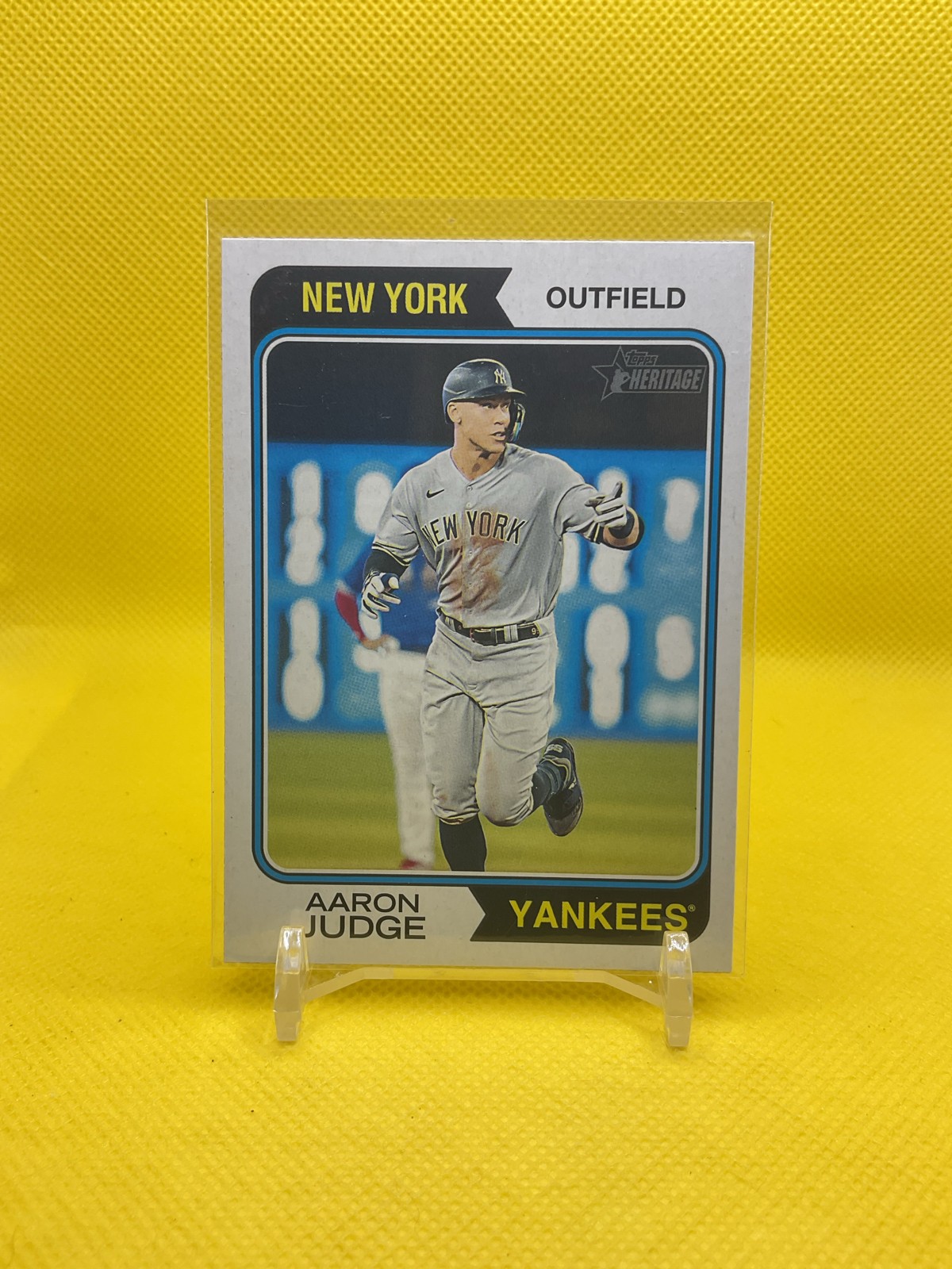 2023 Topps Heritage - Name Position Swap Variation Aaron Judge #152