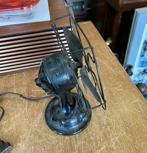 Antique Robbins & Meyers Co. 8" Fan with AC / DC Switch Untested Needs New Cord - Picture 4 of 8