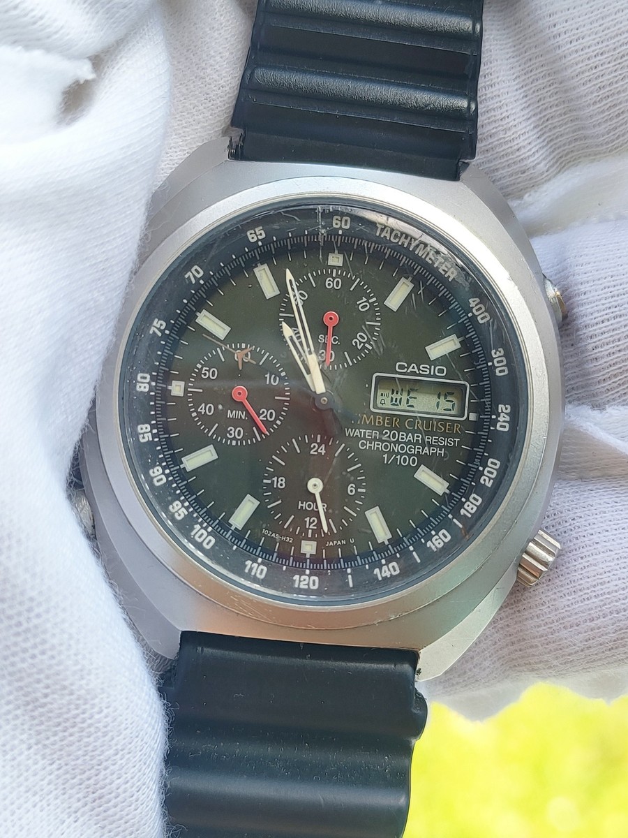 82 CASIO メンズ　時計 TIMBER CRUISER クロノグラフ　希少 RARE Vintage Casio Digital Watch Timber Cruiser 1325 Tic-100 Diver