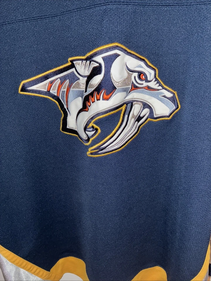 Camiseta deportiva de hockey vintage de los Nashville Predators de la NHL azul adulto XL para principiantes manchas ligeras Foto 2 de 4