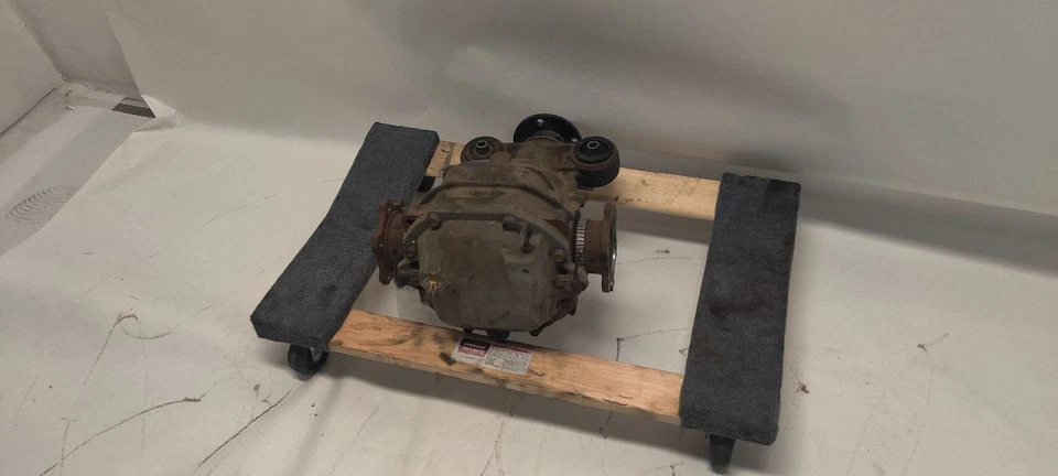 DIFFERENTIAL CARRIER ASSEMBLY 38301-0C322 2003-2005 INFINITI G35 Foto 3 de 4