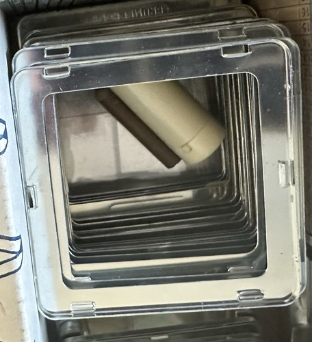 280 35mm Slides + 225 2x2" Slides + 5 sleeves + Metal Cases + Slide Viewer ++++ - Picture 5 of 10