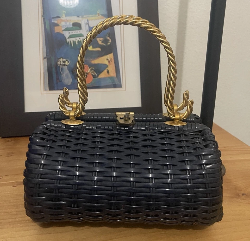 Cartera de Colección Años 60 Azul Marino Tejido Cesta Mod Forma de Barril Herrajes Dorados Jana Hong Kong Foto 4 de 4