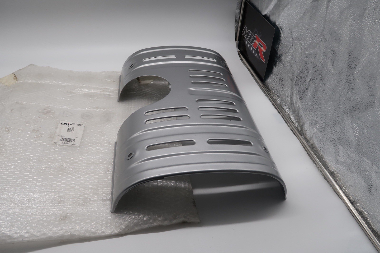 Genuine IVECO Eurocargo/Tector Exhaust Cover 504285752 image 3
