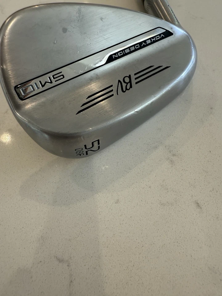 Titleist Vokey SM10 Chrome left handed 52 degree Wedge new  - Image 3 of 4