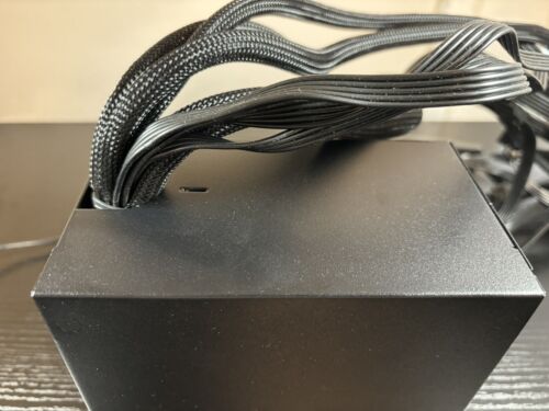 Seasonic S12III Series SSR-650GB3 650W 80 PLUS Bronze ATX12V Power Supply - Picture 3 of 9