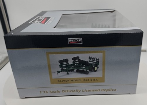 1/16 High Detail Oliver 263 Folding Wing Disc Harrow by SpecCast SCT690 NIB - Picture 4 of 7