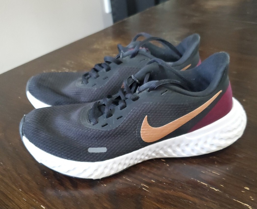 revolution 5 women's running shoe black