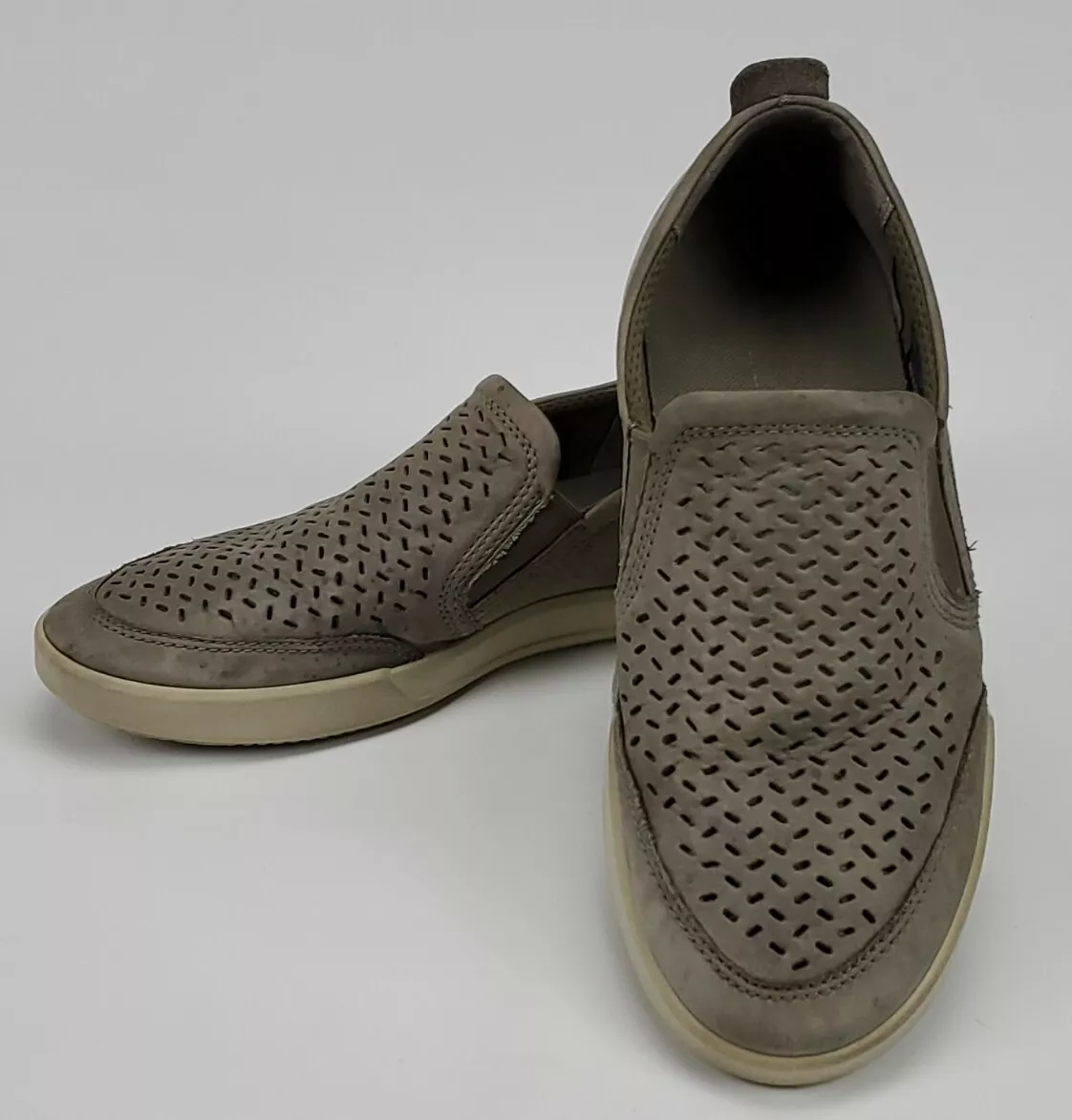 Ecco collin 2.0 slip on best sale perforated