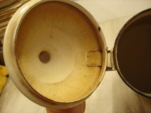 Vintage Elfenbein & Schwarz Emaillegeschirr/Bauernhaus Kaffeekanne (10 1/2" Hoch) - Bild 5 von 6
