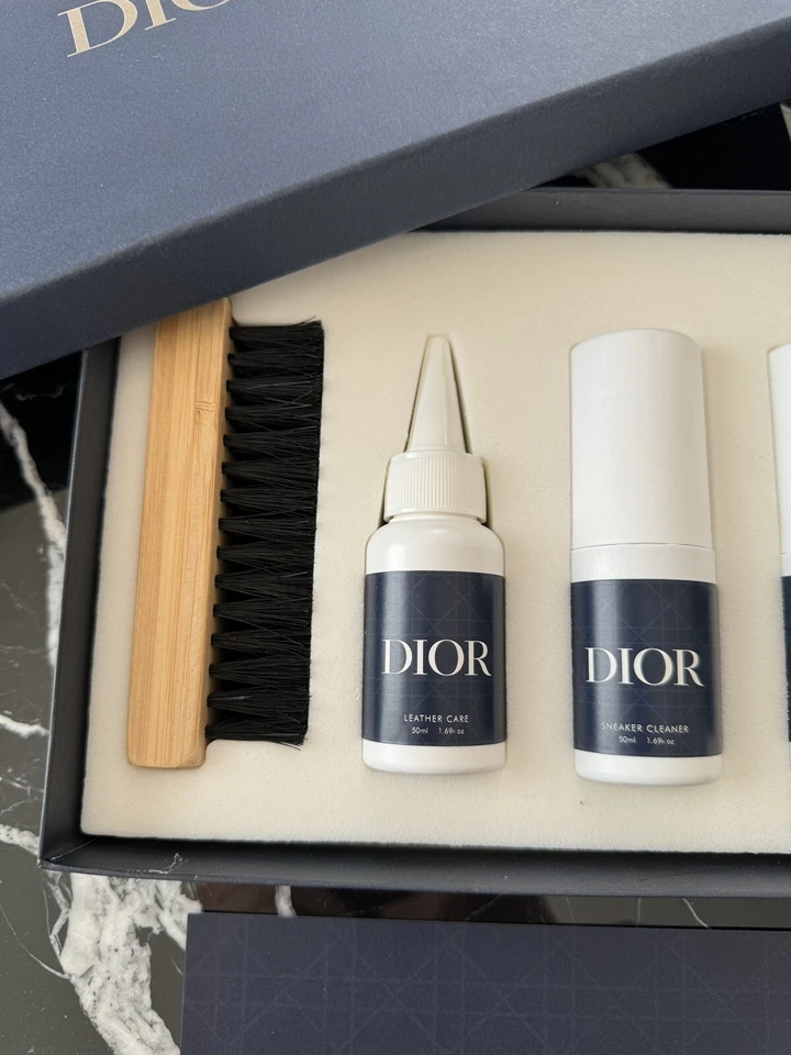 Dior x Sneaker Lab Shoe Cleaning Kit Shoe Care Sneaker Cleaning Kit - Image 2 of 4