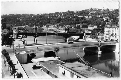 CPA -69- LYON - Pont Kitchner et la Saône.