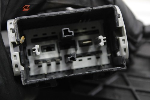 ASIENTO DELANTERO IZQUIERDO FORD EDGE MARCO DE PISTA INFERIOR CON MOTORES OEM 2015-2024 - Imagen 10 de 17