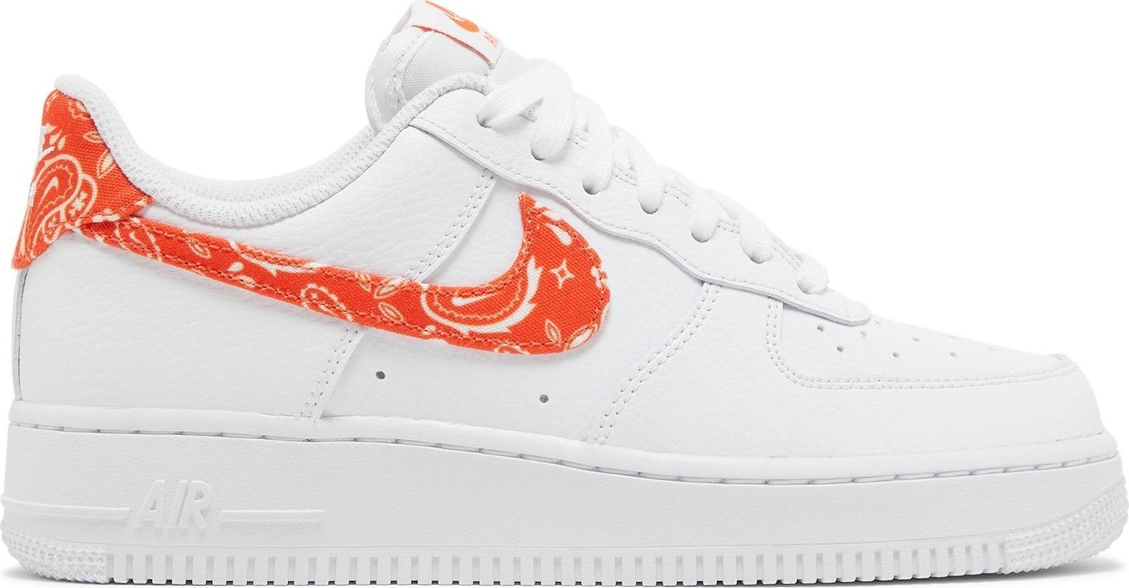 [DJ9942-102] Женские кроссовки Nike Air Force 1 Low с оранжевым рисунком Пейсли