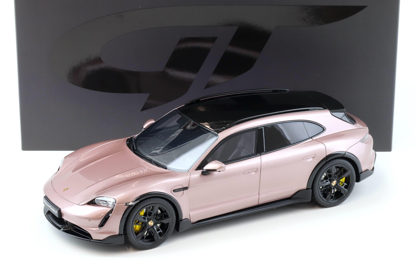 1:18 GT Spirit GT440 Porsche Taycan TURBO S Cruiser Turismo 2022 Frozen Bay Meta