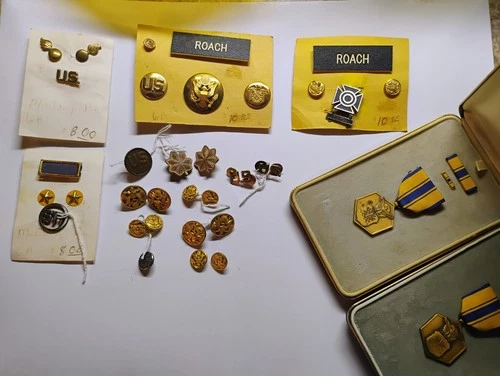 US Military Medals Buttons Lot WW1 &WW2 Insignia Collectibles .925 sterling