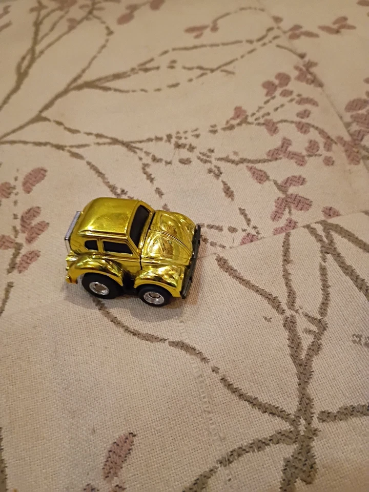 20 世纪 80 年代变形金刚 G2 大黄蜂金属金迷你 AutoBot 孩之宝大众甲壳虫 — 第 3/4 张图片